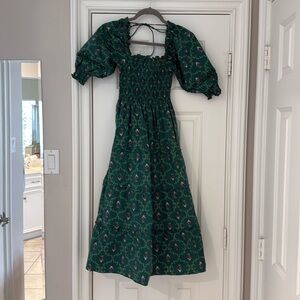 Hill House Nesli Nap Dress - Emerald Trellis
